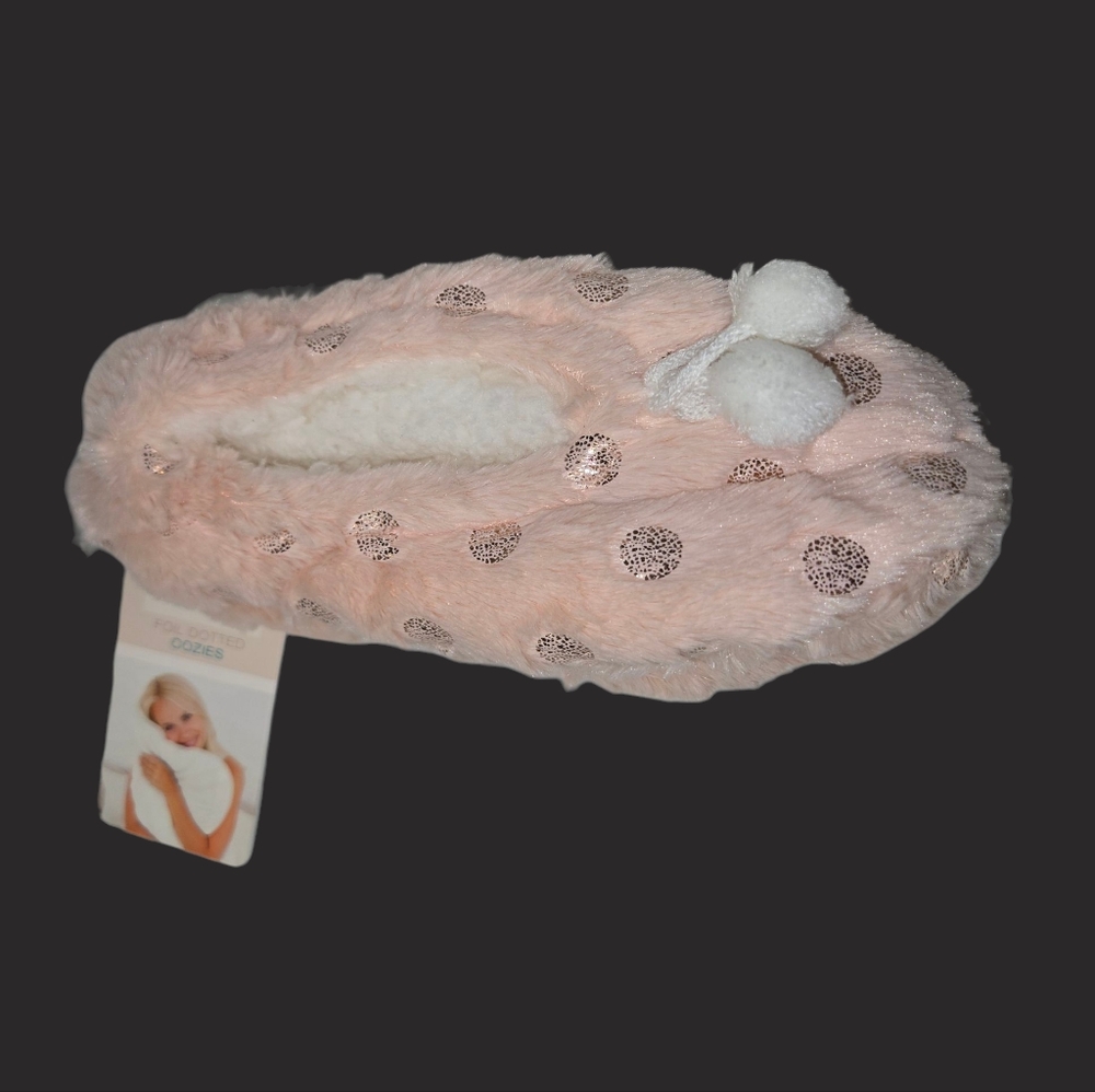 NWT Foil Dotted Cozies Pink Fuzzy Slippers  Metallic Polka Dots Poms Slip On
